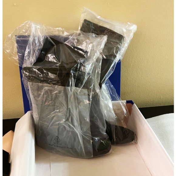 Stuart Weitzman STRETCH SUEDE BLACK BOOT SIZE 8.5 - Picture 8 of 8